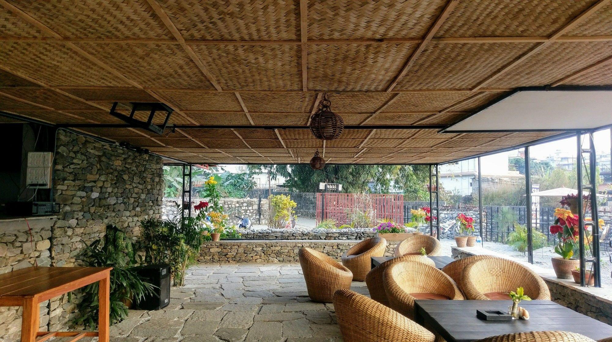 Gantavya Resort Pokhara Esterno foto